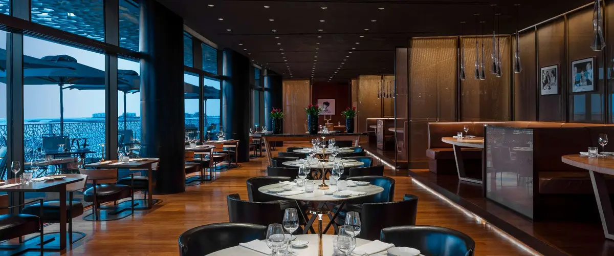 Interior de Il Ristorante Niko Romito en Bvlgari Resort Dubai